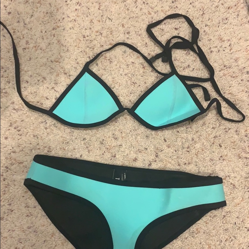 turquoise triangl bathing suit